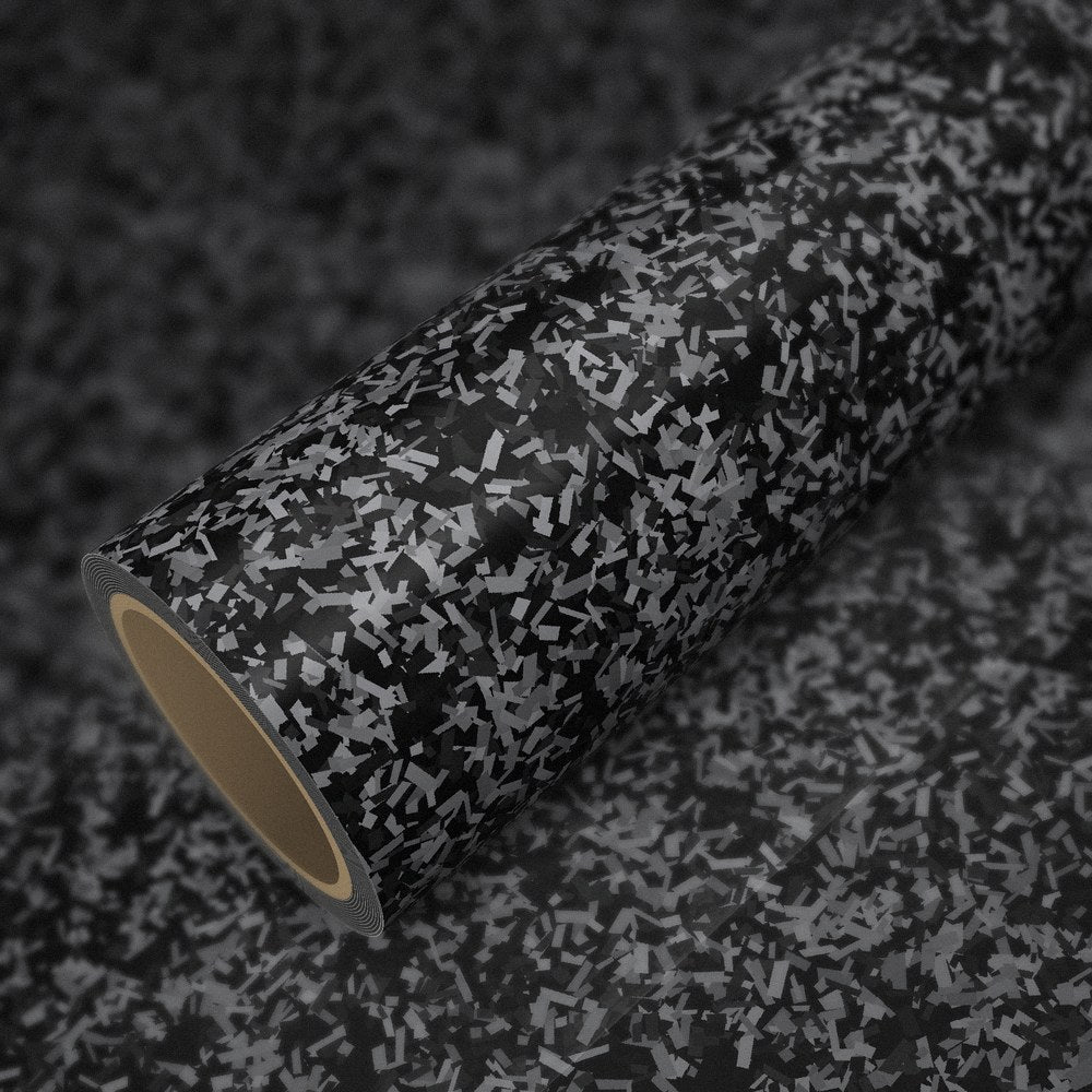 Rolka folii kuty carbon srebrny z połyskiem na arkuszu tej samej folii